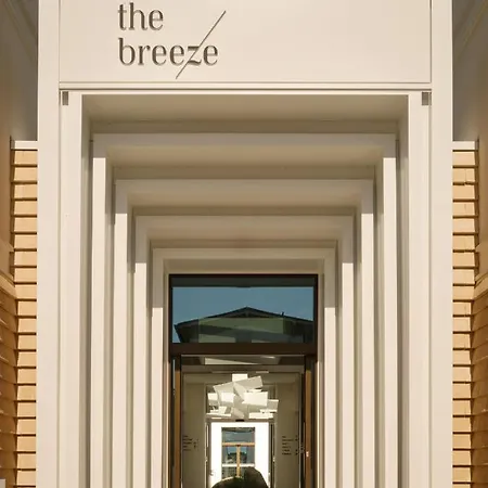 The Breeze 5*